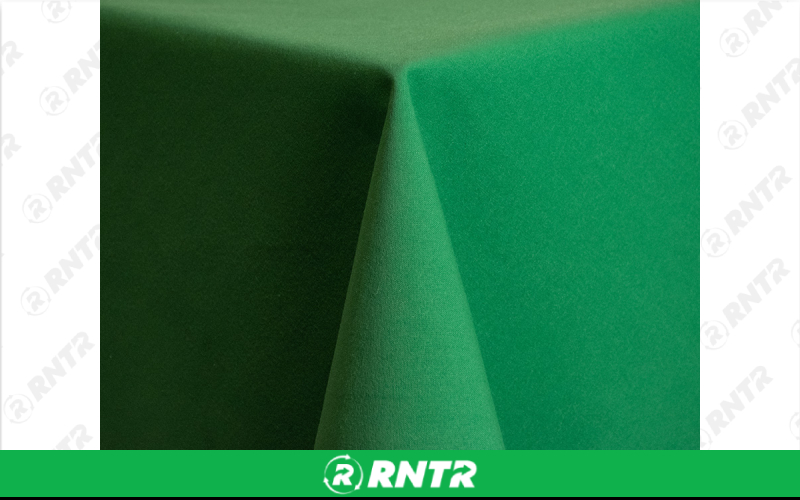 Generic 81 x 81 Square Tablecloth - Kelly Green – For rent in Hiram, Georgia – Unlimited Party Rental | RNTR.com – Image 1