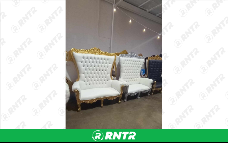 Generic Lovers Sofa - Gold – For rent in chicago, illinois – Fiesta Party Rental | RNTR.com – Image 1