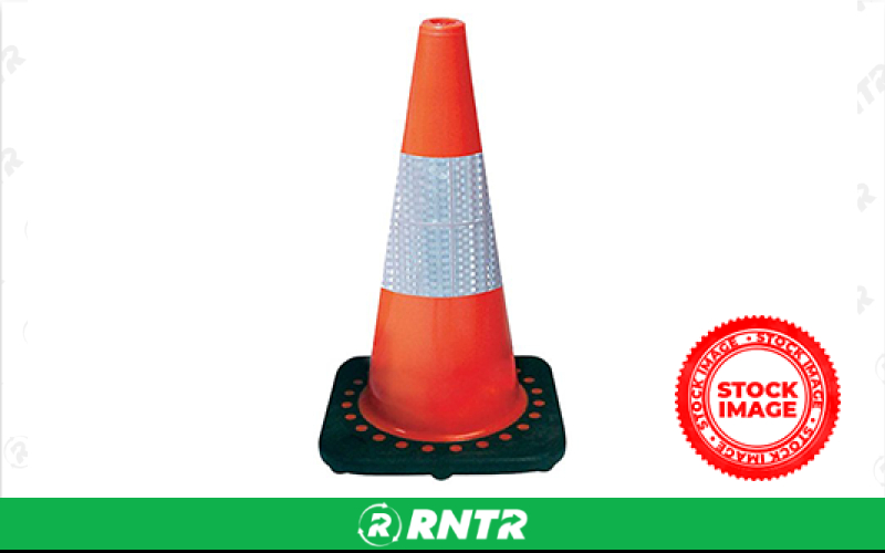 Generic 18 Fluorescent Orange Traffic Cone – For rent in pelican-rapids, minnesota – LAKELAND GENERAL STORE | RNTR.com – Image 1