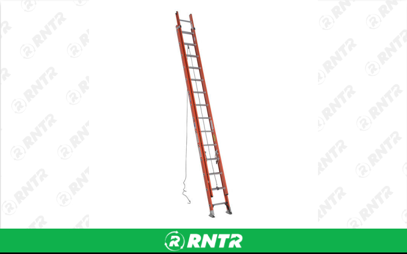 WERNER 28 FT FIBERGLASS EXT LADDER – For rent in arcadia, wisconsin – Howards Hardware Hank & Rental | RNTR.com – Image 1