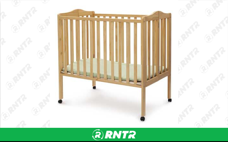 Full Size Crib Full Size Crib – For rent in saint-augustine, florida – Big Bill\'s Beach Stuff | RNTR.com – Image 1