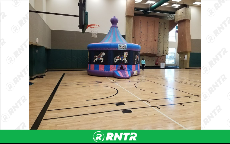 Generic Princess Carousel Bounce House – For rent in sachse, texas – Fun Times Party Rental | RNTR.com – Image 1