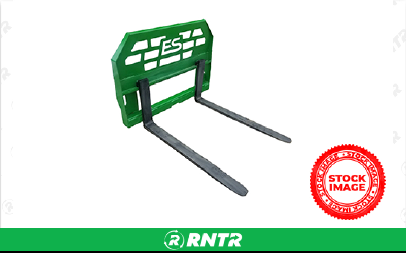 John Deere Skidloader - Pallet forks – For rent in alexandria, minnesota – Hilltop Lumber & Rental Center | RNTR.com – Image 1