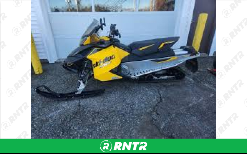 Polaris Snowmobile – For rent in Alexandria, Minnesota – Awesome Rentals | RNTR.com – Image 2 of 2