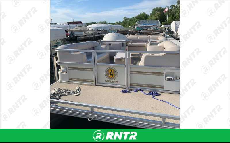 Crestliner THE CHAMP - 22FT Crest Pontoon with Canopy - 25 hp motor – For rent in carlos, minnesota – Hang Loose MN  | RNTR.com – Image 1