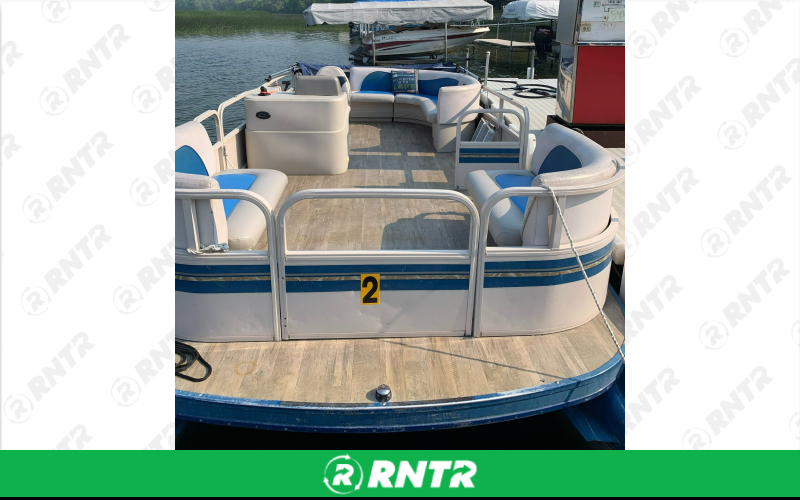 Crestliner THE VICKY - 20FT Crestliner Pontoon with Canopy - 25 hp motor – For rent in carlos, minnesota – Hang Loose MN  | RNTR.com – Image 1