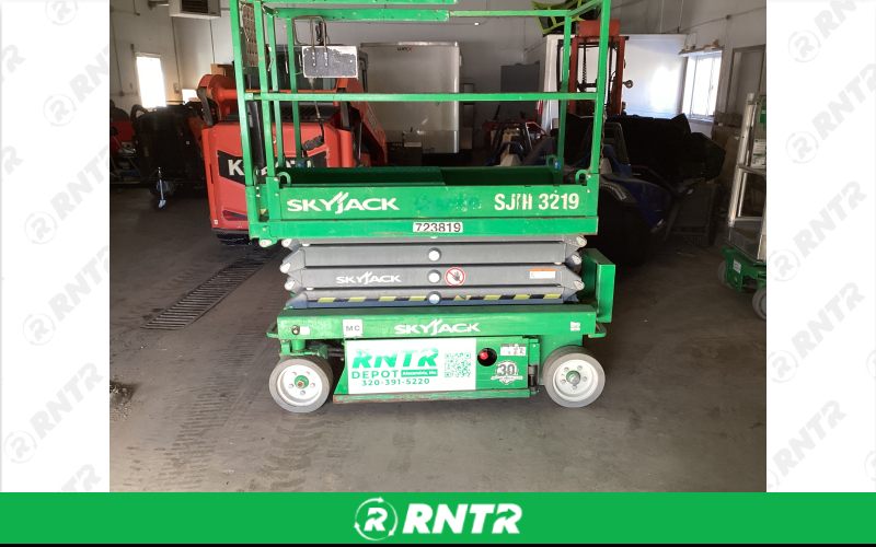 Skyjack 3219 scissor lift – For rent in Alexandria, Minnesota – RNTR Depot of Alexandria MN | RNTR.com – Image 1