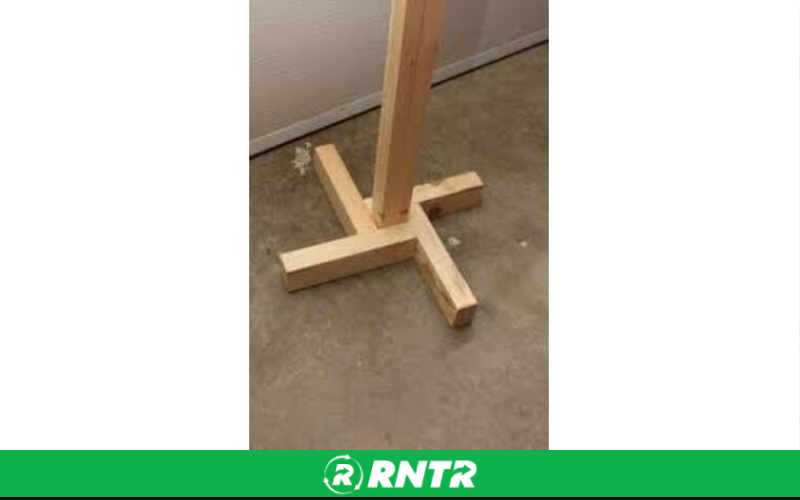 Generic Wood Stanchion – For rent in Salt Lake City, Utah – All CIty Event Rentals | RNTR.com – Image 1