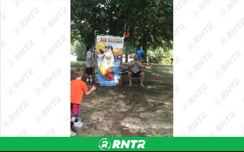 Generic Big Kahuna Dunk Tank – For rent in ruckersville, virginia – SuperFun Attractions | RNTR.com – Image 1