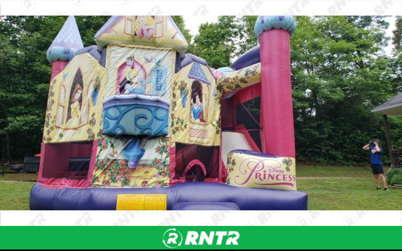 Generic Disney 3D Princess Bounce House w/ Slide – For rent in ruckersville, virginia – SuperFun Attractions | RNTR.com – Image 1