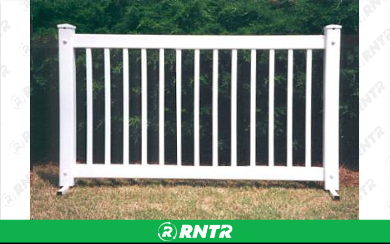 Generic FENCE - VINYL EVENT 42 X 6' – For rent in Lafayette, Indiana – Midwest Rentals Inc  | RNTR.com – Image 1