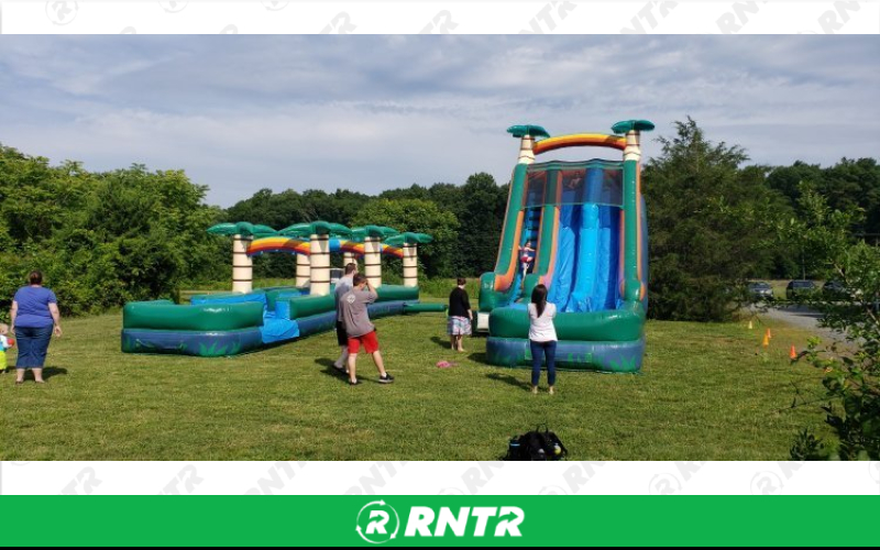 Generic Screamer Pool Drop Water Slide – For rent in ruckersville, virginia – SuperFun Attractions | RNTR.com – Image 1
