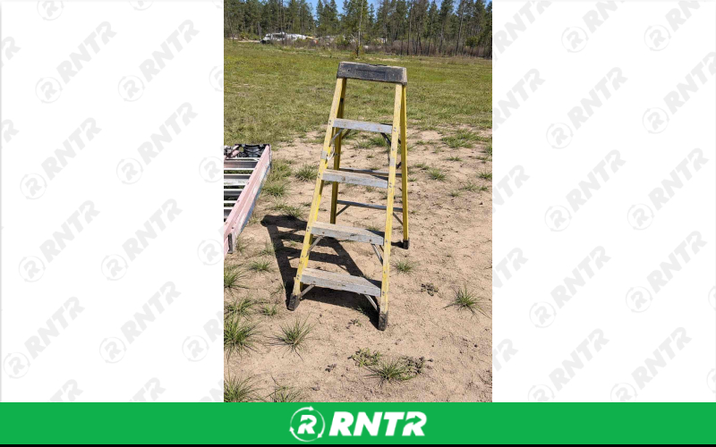 na 6 ft Step Ladder – Great for Home Projects & Quick Jobs – For rent in robertsdale, alabama – Goat Cooper Rental | RNTR.com – Image 1