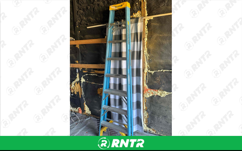 na Werner Fiberglass Step Ladder – Heavy Duty – For rent in robertsdale, alabama – Goat Cooper Rental | RNTR.com – Image 1