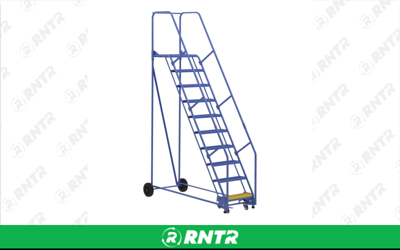 Louisville 10' Step Ladder – For rent in mount-pleasant, south-carolina – Lowcountry True Value | RNTR.com – Image 1